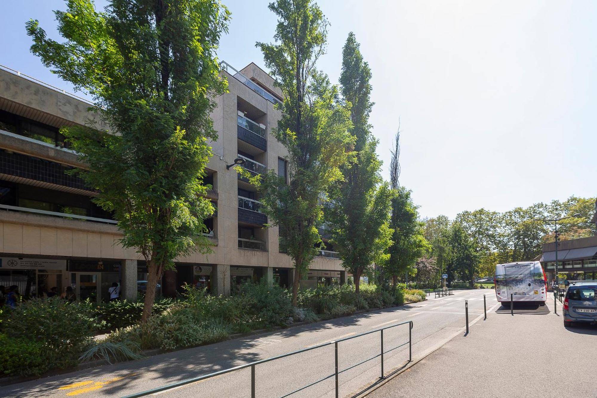 Appartement Moderne Au Coeur D'Annecy - A Deux Pas Du Lac Et De La Vieille Ville Екстериор снимка